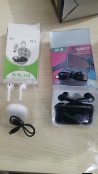 سماعات • بدون توصيل