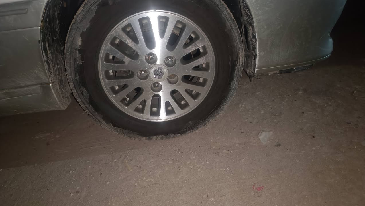 سلام عليكم 

ويل حصيره ياباني اصلي لامجلي ولاشي شوف عينك جوا تخم تاير بجيس مراوس بويل عادي وتاير ابو خطه مكاني نجف
