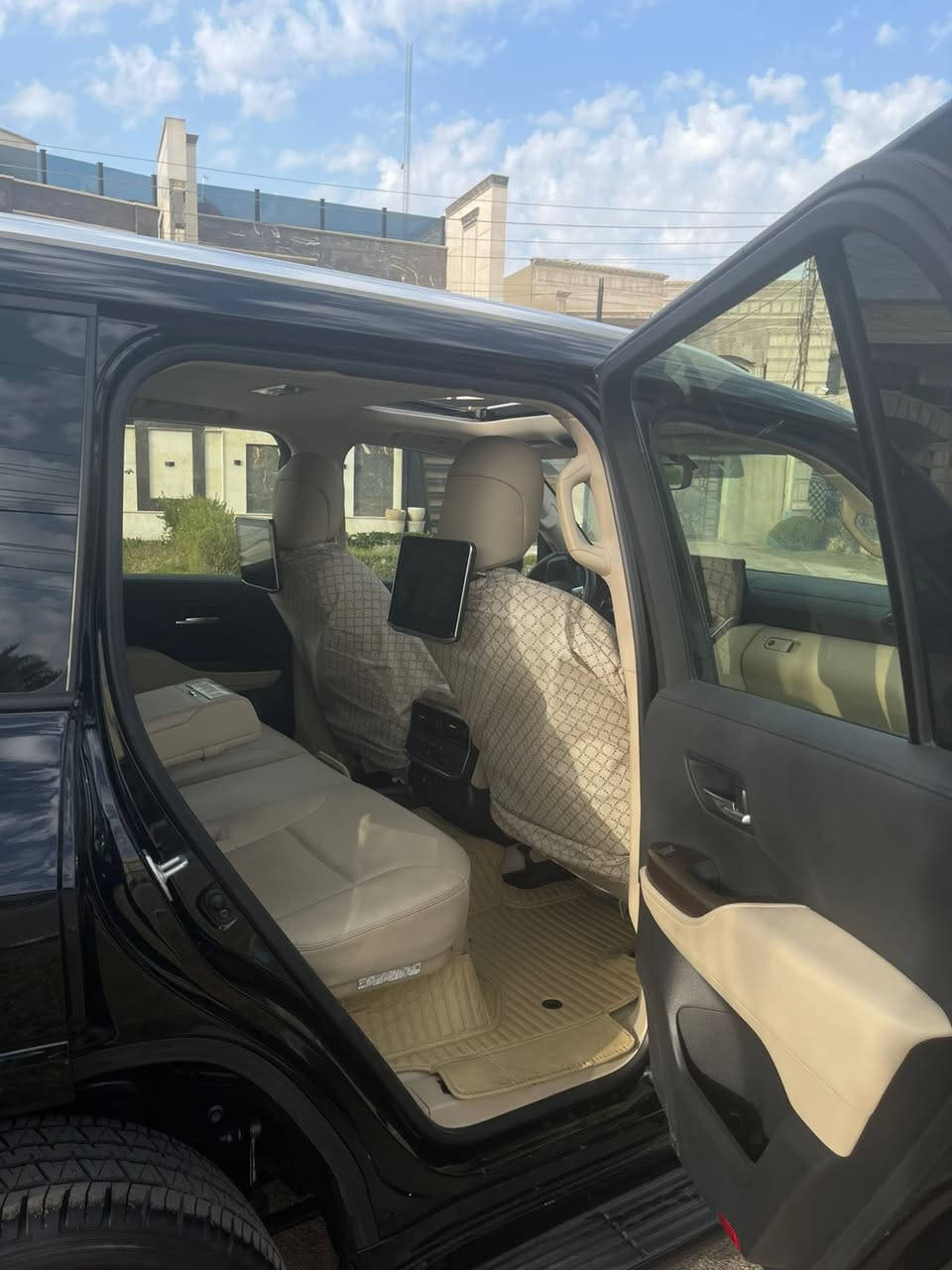 Sas 2024 مكفولة من كل شيblack edition
ماشية 18الف
مغلفه ppf
مكانه سيديه
ممتواجد على الفيس
***********
