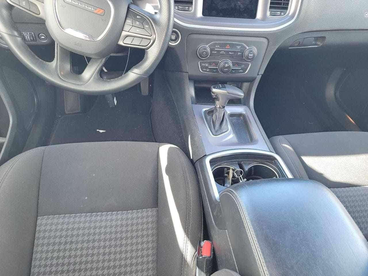 السلام عليكم 

للبيع

دوج جارجر  2021  GT

مواصفات ال gt المعروفة

شاشة كبيرة

كشنات حظن

مكينة 6 سلندر 3600

ضرر داخل المنشور 

تبديل بابين نفس اللون مطابق 100‎%‎

صور الحادث ب المنشور

رقم بغداد 

مكاني بعقوبة

تواصل خاص

او الاتصال

***********
