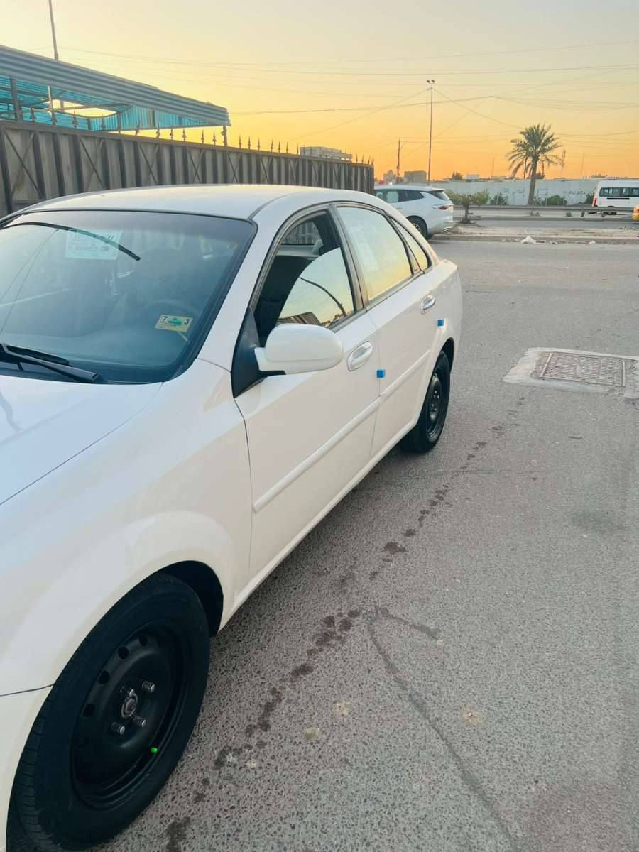 السلام عليكم
اوبترا موديل 2012 السيارة جاهزة من كلشي تخم تاير حداديه صدر امامي خلفي تبريد جاهز كهربائيات السيارة جاهزة مابيها اي نقص بيها جاملغ امامي تبديل وشويه صبغ 

السعر 82$

***********
