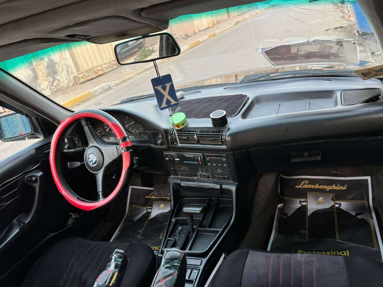 سلام علیکم
بي ام 525 مسكر عدل موديل 1991
كير محرك جدد اريد مراوس شعندك نزل


**إذا كنت صاحب هذا الإعلان وتريد حذفه لأي سبب، رجاءا أرسل رسالة إلى الدعم الفني**