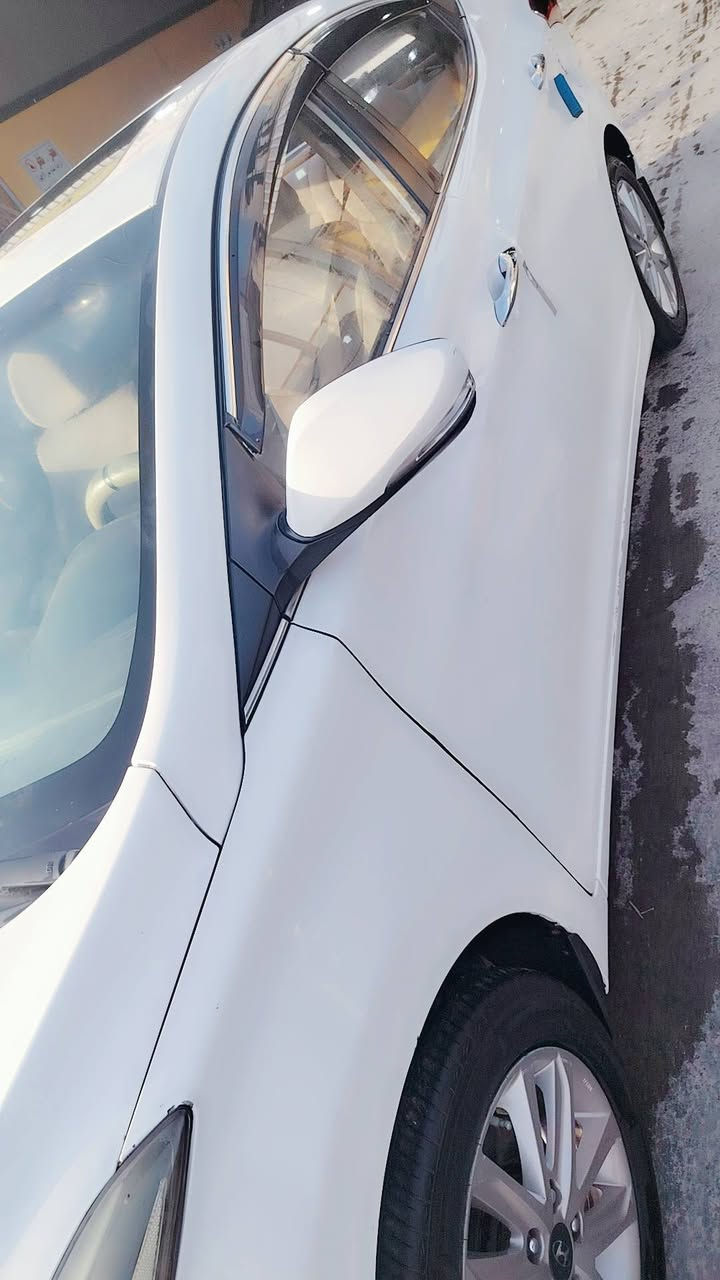 السلام عليكم النتره 20160خليجي
فول مواصفات  تحكم ستيرن فتحه
محرك 2000 
المحرك بيه خيط تبخير كير كفاله 
  حداديه  جديده قبل شهر مسويها  سياره جاهزه من كلشي تخم تاير  قبل شهر تحويل مباشر رقم بغداد
السعر 120$وبيها مجال
***********
*********** واتساب
