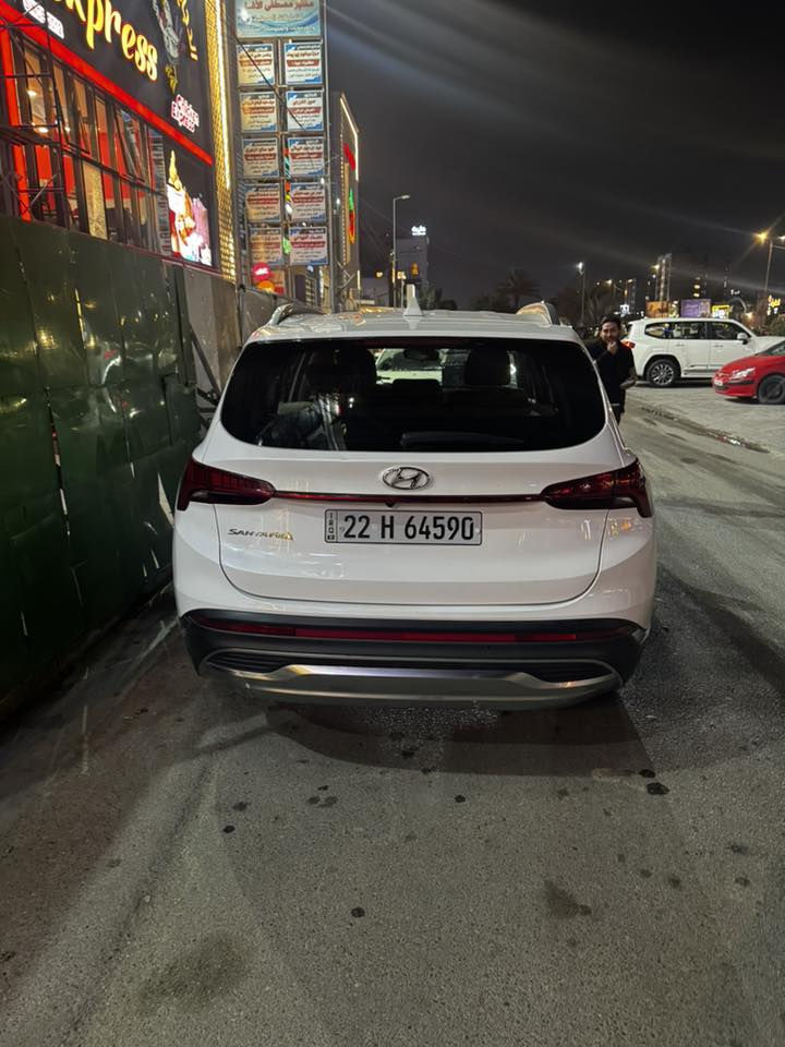 هونداي سنتافيا
الموديل :2021 (خليجي) مكفولة بيها حالوب و مرجعي BDR 
العداد: 129كيلو متر 
المحرك : 2500 MPI
السعر: 220$
 المواصفات :
بصمه عدد 2
4سلندر 
هاند بريك بصمه
شاشه كبيره (بلاديه)
مقاعد امامية كهرباء 
مقاعد خلفية كهرباء  
كير اوتوماتيك 
تحكم  ستيرن جهتين 
حساس امامي و خلفي 
لد امامي + بك لايت لد 
مانع انزلاق 
ويل كب 
أربع انظمة قيادة 
1-نظام ECO لتقليل صرف الوقود 
2-نظام مود درايف SPORT
3-نضام Comfort 
4-نظام Smart
Auto hold
شفتات في الستيرن
اشاير ترحيب عند الاقتراب 
اشاير بلمري + المري اوتو 
تبريد بيانو 
تشغيل عن بعد 
 3 قطع تبريد 
صندوق كهرباء
حاكية تلفون بلوتوث 
نظام كروس سرعة 
لايت زنون
داخل فايبر كاربون )
للاستفسار الاتصال على الرقم
***********
العنوان بغداد مدينة الصدر قطاع 1 قرب حمام المدينه
