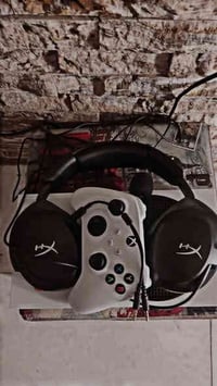 اكسبوكس سيرس اس ممفتوح وشغال كلشي مابي مع الاسلاك كامله مع كيم باس شهر...