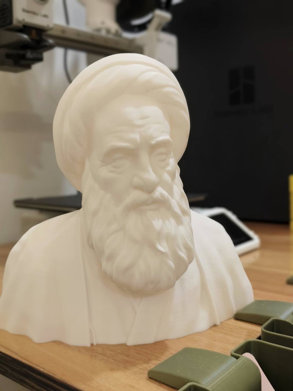 تصميم وطباعة وهاي النتيجة... 
السيد علي الحسيني السيستاني حفظه الله 
للي يريد مثلة. دز الأبعاد واكلك السعر شكد
هذا ٢٢ سم بسعر ٣٥ ألف


**إذا كنت صاحب هذا الإعلان وتريد حذفه لأي سبب، رجاءا أرسل رسالة إلى الدعم الفني**