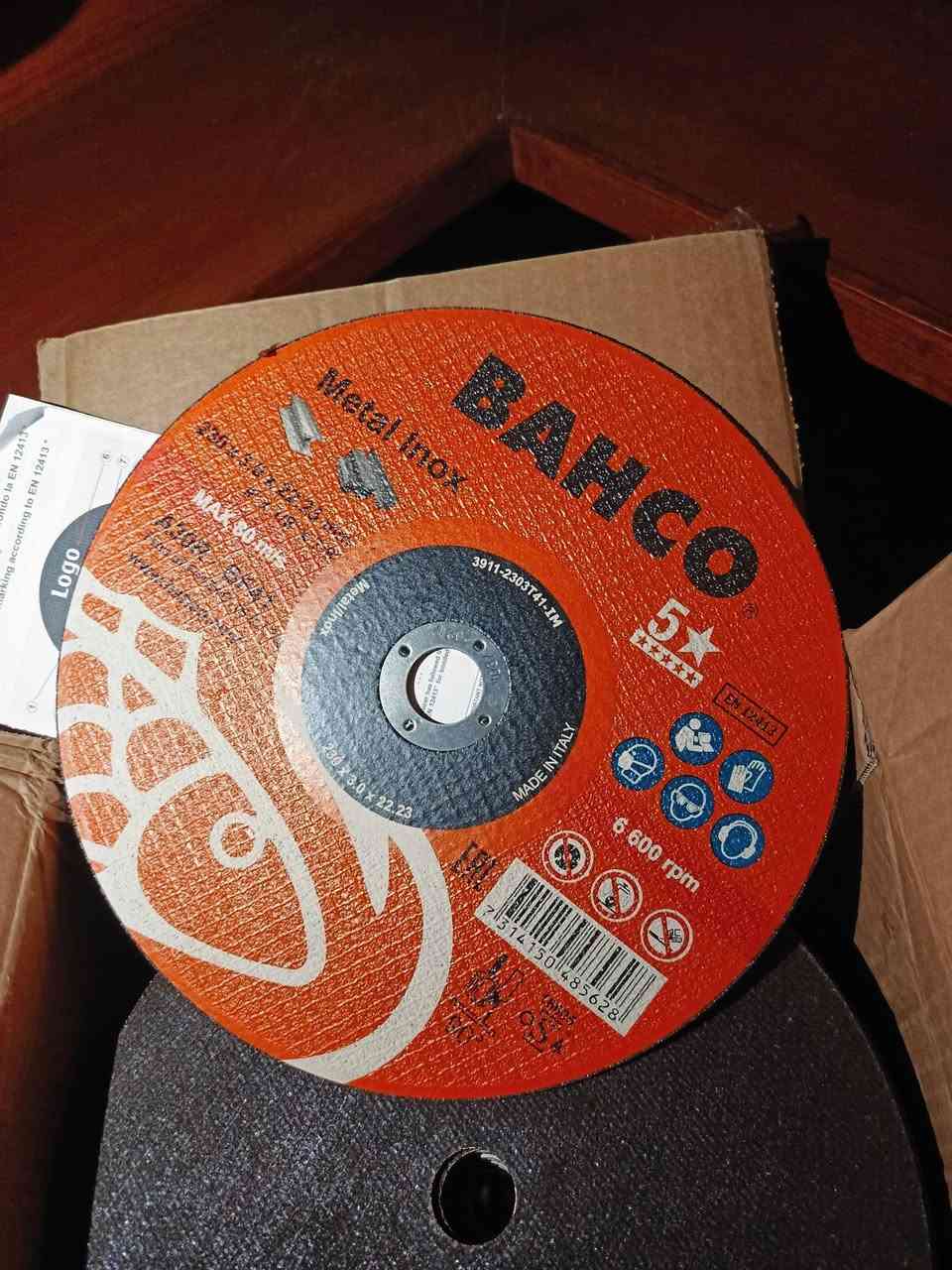 السلام عليكم ورحمة الله وبركاتة جرخ مل كوسره قطع حدايد لبيع جوه السوك تصفيه محل العدد 100قطعه الوحده عله الف دينار  ***********/*********** الاستفسار عله هاذ الرقم المكان فلوجه
