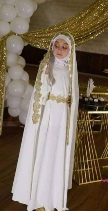 زي تكليف للبنوتات الجميلات💁‍♀️❤️
اربع قطع
(عباءة..حجاب..فستان.. حزام .) 
القماش تركي درجة اولى اصلي💯
الالوان والتصاميم حسب طلـبكم 🙏 
🔸توصيل متوفر جميع المحافظات 🔸

***********
