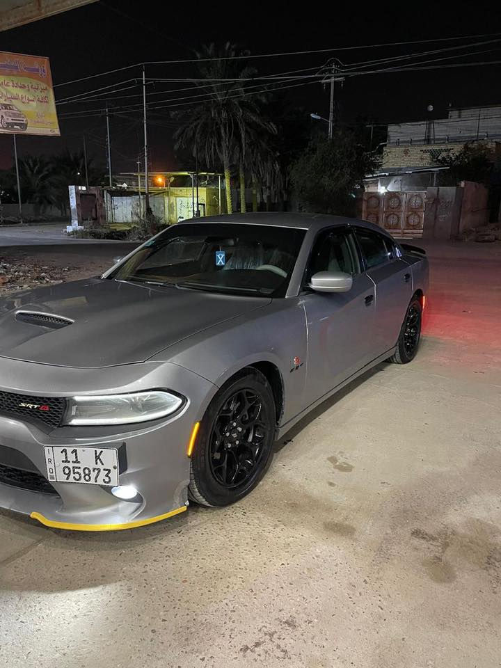 جارجر 15 أمريكي 
السيارة محدثه SRT
ماشيه 140 mi
مكينه وكير كفاله 
تخم تاير جديد حداده جديده
العنوان البصرة قضاء القرنه 
السعر 165$
***********مكلف بل نشر هاذه رقم صاحب السيارة
