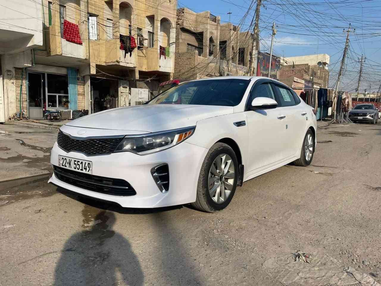 السلام عليكم..
كيا اوبتما 2018 وارد امريكي صور الحادث بالمنشور سيارة فول مواصفات عدة الفتحة و البصمة 
بيها 
انظمة قيادة
رادارات جانبية
تحكم ستيرن جهتين 
شاشة + كامرة
اشاير بالمري 
وبعد بيها هواي مواصفات 
مكينة 2.400 جي دي اي 
رقم سيارة اربيل 
سعر السيارة : 130 وبيها مجال بسيط
مكان السيارة : بغداد / بغداد الجديدة حي المعلمين
رقم الهاتف : ***********
