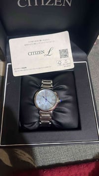 ساعة ياباني • ٥ حبات ماس • وصل الشراء