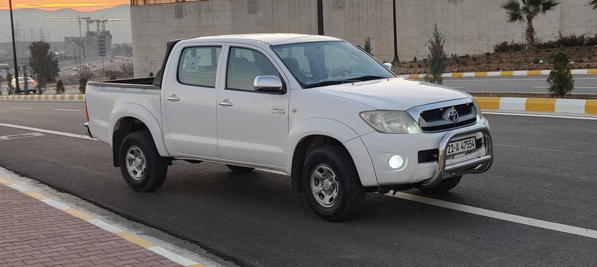 توێتا هایلوکس مودیل ٢٠٠٩ سعودی
ژ.م ***********یان***********
شوێن سلێمانی نرخی ١٧٣گەڵا
مەکینە نەکراوە ٢٣٠هەزار ڕۆشتوە
بێ بۆیاخ نموونەیە لەجوانی بطڵ و ABSو ناوسوور شاشەو کامێرا و زینۆن
هیچ مەسروفی نیە کارەبای و تەبرید و گەرمی و تندوتۆڵی بەشەرت
ڕەقەم و هەزەی تازەیە سەنەوی بەسەرچوە تەحویل بەشەرت السليمانية, العراق
