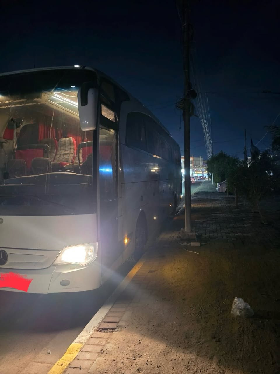 سلام عليكم باص ترفكو 2009 اصل للبيع مكينه ٦ كير عادي تبريد زعانف صيني ٥٣ نفر فاتح أربع وياله السياره جاهزه على آخر حبايه مكان السياره بغداد 
لل استفسار :***********
