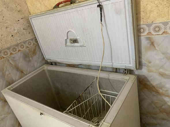 مجمده للبيع تريد تعال خاص او اتصل عليه ***********
