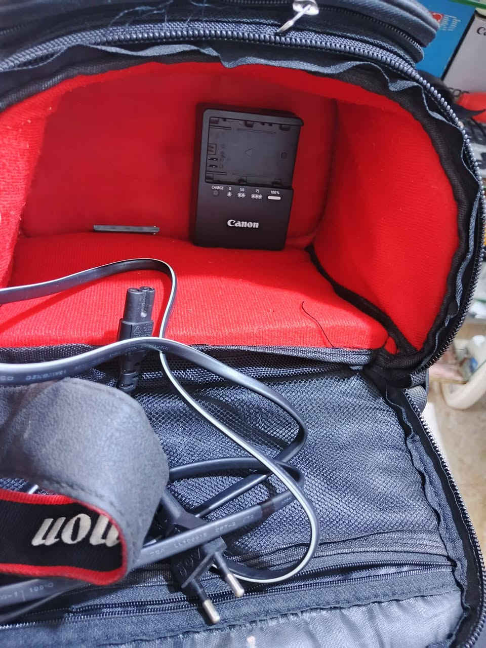كانون 7D وياها عدسه 18-55 +رام هديه+جنطه +شاحنه +بطاريه


**إذا كنت صاحب هذا الإعلان وتريد حذفه لأي سبب، رجاءا أرسل رسالة إلى الدعم الفني**