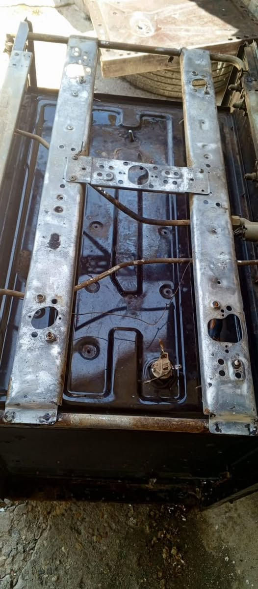 عملنا اليوم تنظيف الطباخ وتجهيزه.
🔧 فتح وتنظيف الطباخات بجميع أنواعها 🔧

✨ أسعار مناسبة 

📍 ذي قار - قلعة سكر  

✅ تم فتح وتنظيف هذا الطباخ بتاريخ 6/16

📩 للاستفسار التواصل على الخاص أو الاتصال على الأرقام التالية:

📞 ليث: ***********

