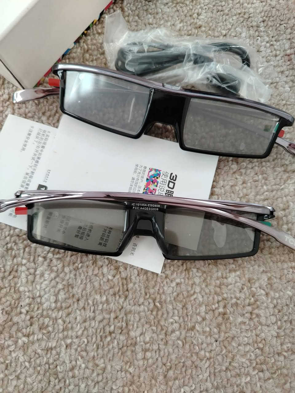 نظارات ثلاثيه الابعاد المستخدمه مع أجهزه التلفاز اواجهزه العرض المتوافقه التقنيه تستخدم تقنيه المصارع النشط لمزامنه الصور مع الشاشه لتجربه ثلاثيه الابعاد واقعيه
المميزات قابله لاعادت الشحن وتتميز بمعدل تحديث عال يصل الى 144 هرتز
الكارتون بي قطعتين سعر 15


**إذا كنت صاحب هذا الإعلان وتريد حذفه لأي سبب، رجاءا أرسل رسالة إلى الدعم الفني**