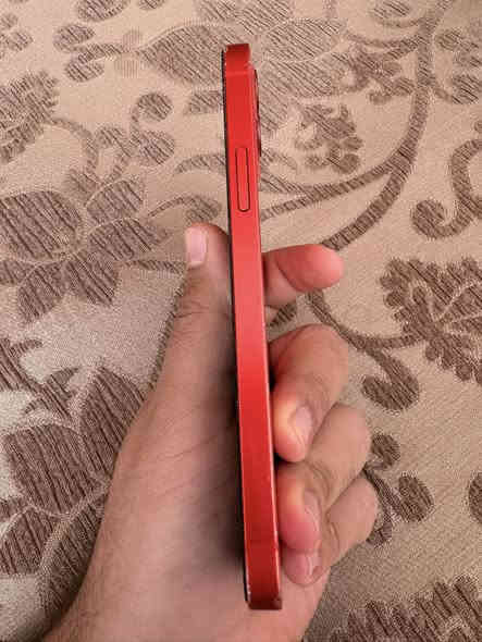 ايفون ١٢ عادي بي شخوط بصورة واضحة بطارية ٧٩  ***********
٣٠٠ الف
