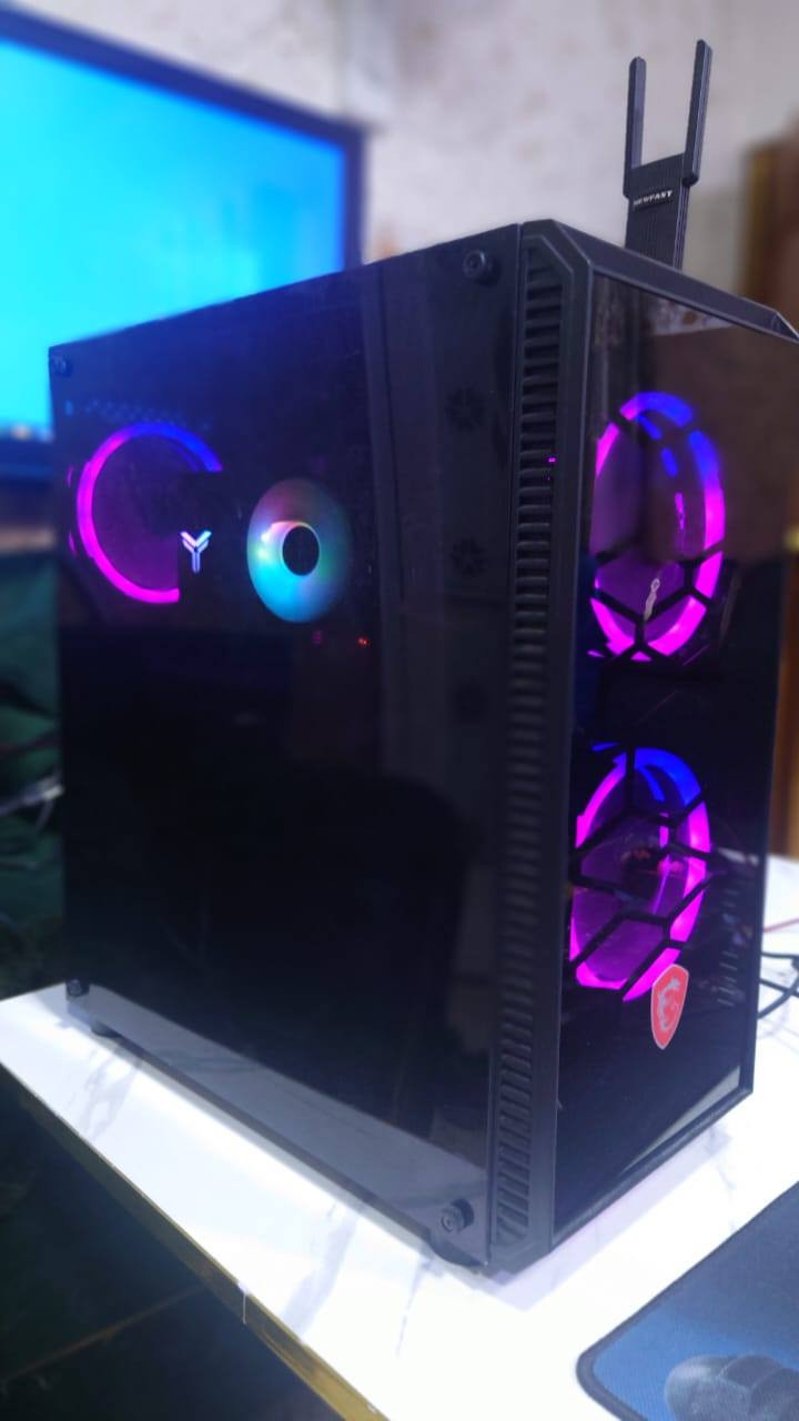 🔥تجميع للبيع🔥
CPU E5 2680 V4 2.4GHz 
المعالج تقريبا بقوه i5 gen 11 

 BORD X99 RS9  جديد 

FAN CPU gass RGB  CR  1200 pro جديد

RAM 16  GB 3200 جديد

SSD m.2  240 GB جديد

Hdd 320GB WD BLUE

GPU Msi RX 580 8GB

Ps 400W   جديد

Cace Msi 3 FAN 
ADDRESABL RGB

موصل التوصيل متوفر لكل المحافظات 5 الف فقط
للتواصل و للاستفسار مراسله الصفحه او الاتصال على الكورك
*********** كورك واتساب
***********
لكل من يحب عالم الحواسيب تابعو صفحتنا يصلكم كل تجميعاتنا الجديدة ⚡
((لمن لديه اي استفسار عام عن التجميعات والحواسيب بشكل عام راسلونا  و تدللون  )) #تجميعات #شاهين_السماوي

