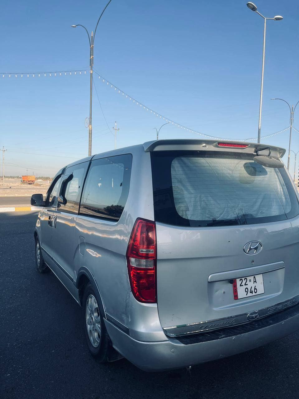 السلام عليكم
استاركس موديل 2008 محرك بانزين 3000 مال بطه 
بيه منضومه غاز 80 لتر  سنويه جديده باسمي رقم اربيل  سياره مكفوله بيه بس الجاملق يم القبق مال البانزين 
تخم تاير جديد تبريد 🥶 مكاني عامريه الفلوجه الاستفسار تصال ع الرقم ***********
