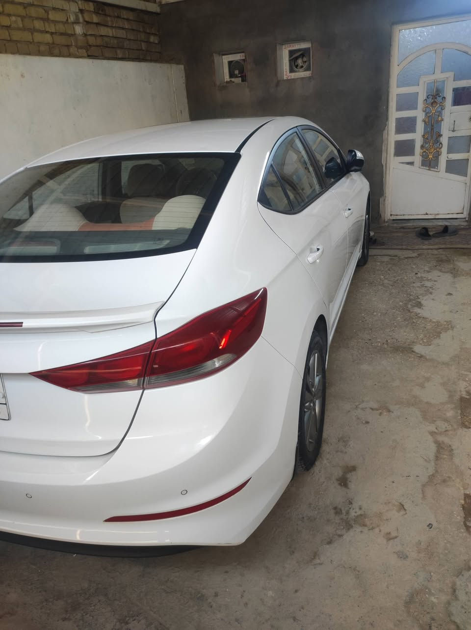 الانترا خليجي 2017 للبيع
مكاني ديوانية ب155وبيها مجال
***********
