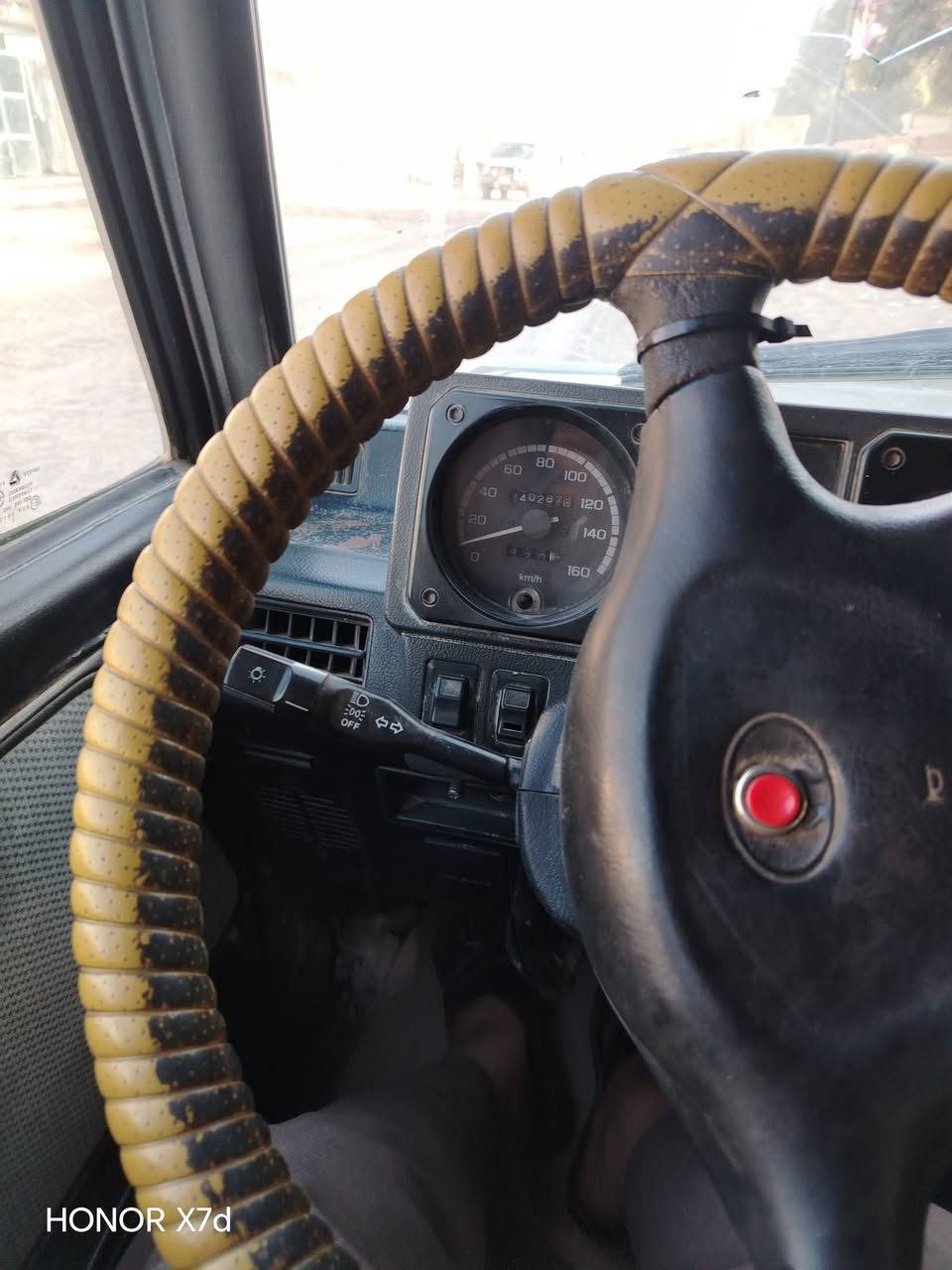 السلام عليكم من رخصة الادمن كالوبر  كاز 1993 سنويه صار  اربع سنوات منتهيه تخم تاير كهربائياتها كلها شغاله حداديه جيده مكينه بيها خيط بخار مكانها بابل الحمزة الغربي السعر 35 وبيها مجال للاستفسار ***********
