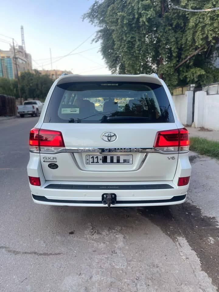 السلام عليكم 
لاندكروز موديل 2021 كفاله عامه 
ماشيه 50 الف السياره بحرينيه 
واضحه مايحتاج اشرح عنها 
#باسمي مكاني #الدوره السعر ٥٨ الف
***********
