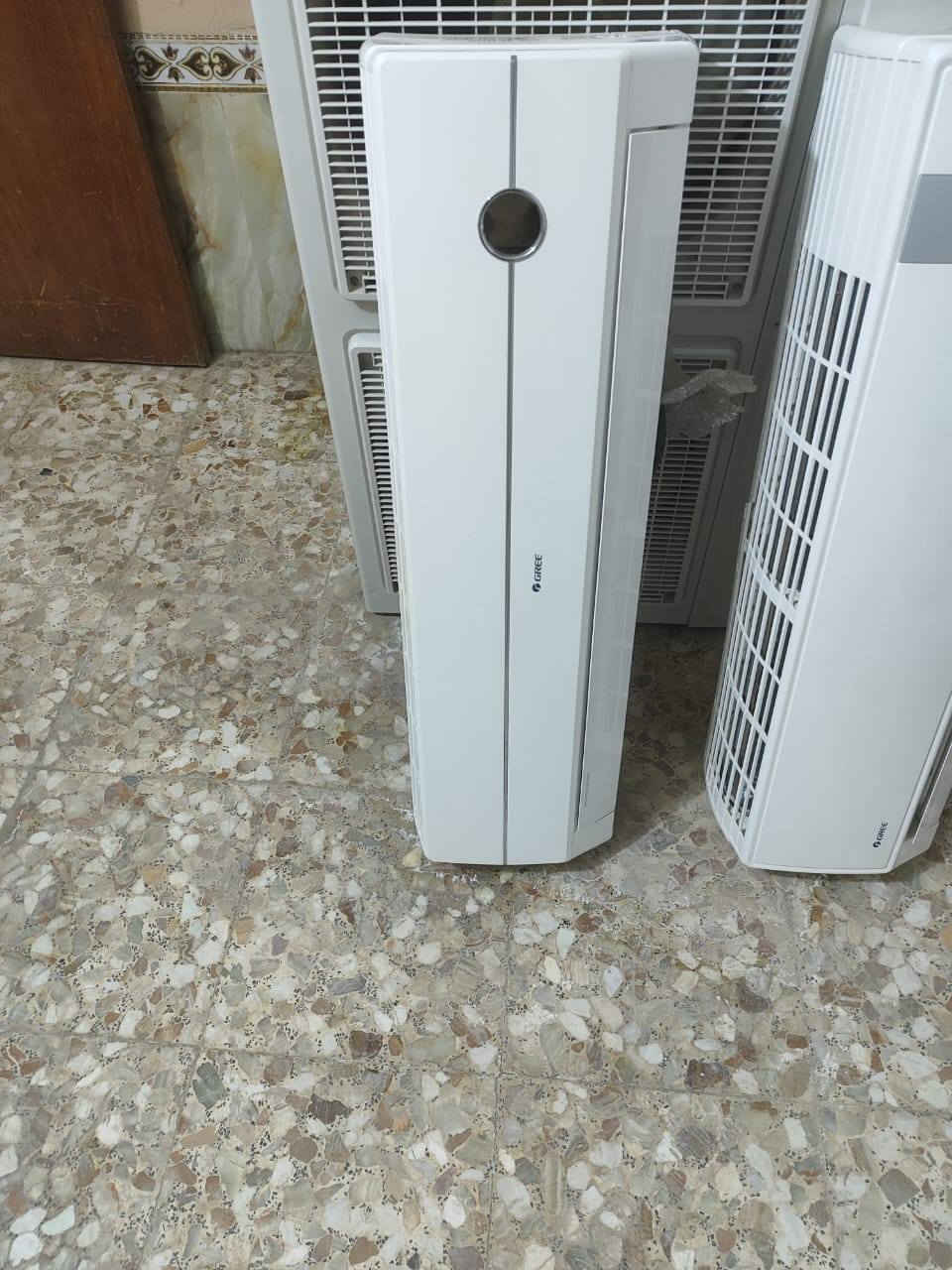 السلام عليكم
يتوفر مجموعه سبالت ٣طن العدد ٢٠ جهاز داخليه وخارجيه وريموت السعر٤٥٠ +
٢طن العدد ١٥ جهاز داخليه وخارجيه وريموت السعر ٢٢٥ مكاني بابل هذا رقمي بيه واتساب ***********
