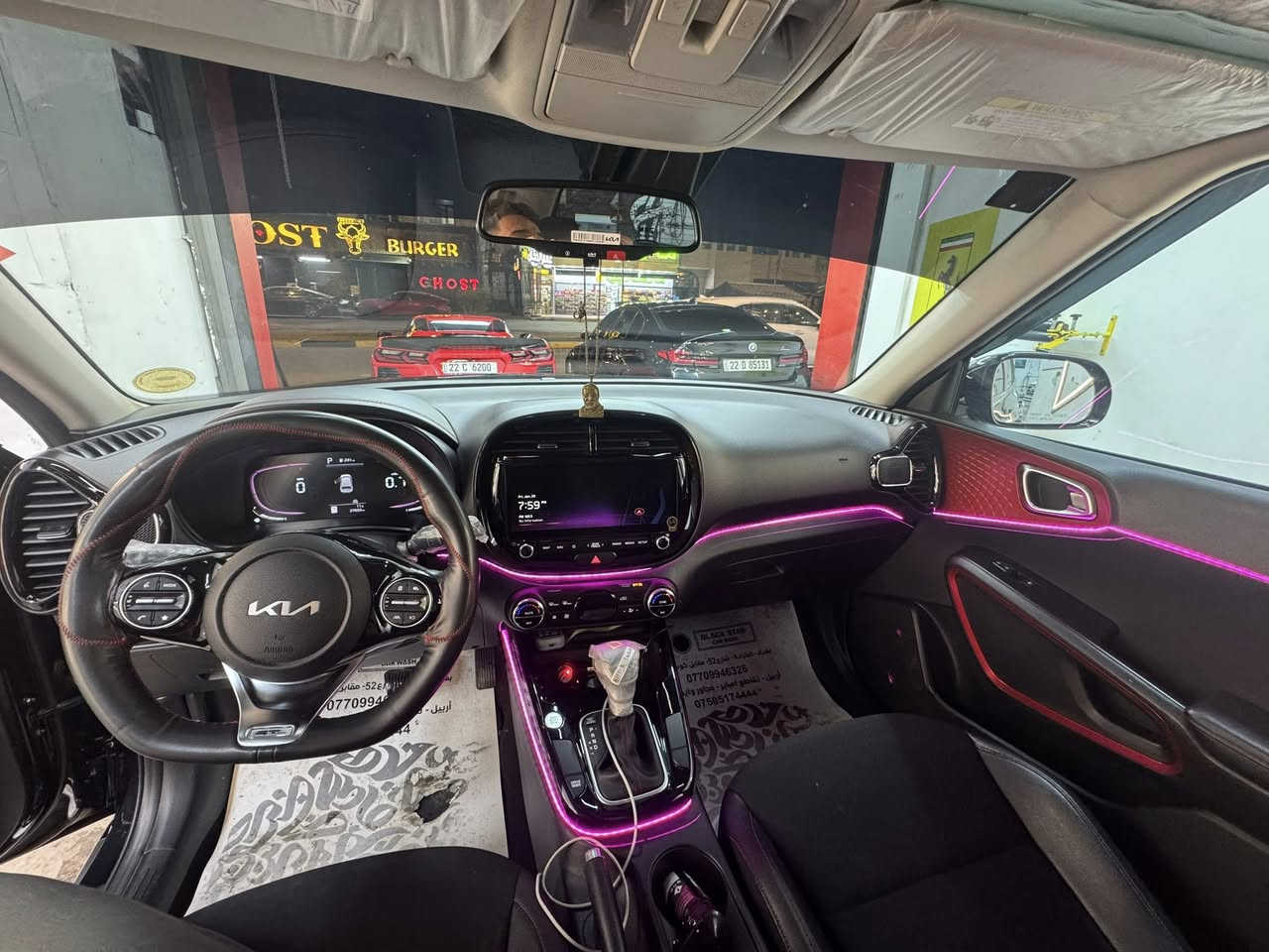 سلام عليكم للبيع كيه صول موديل 2023 فول موصفات جيتي لاين  فتحه وبصمه وشاشه ايباد زنون بلادي وكشنات جلد شاشه فتشوب  حساس اطارات كشاف امامي شغال نضمه قياده حجم المحرك 2000 دوش شاحن وايرلس تبريد بيانو رادار امامي شغال رادار خلفي شغال رادار يمنه ويسره توقف ذاتي عنده رجوع بك ناره داخليه دمامات صوت مامي وخلفي تحكم جهتين حاكيه مانع نزلاق شاشه كبيره ولمس كامره دواره اشاير بل مري تشغيل عن بعد بيبان بصمه دواخل صاج مطعم بحمر بلادي دبل رف خلفي ناره داخليه بيض ولكب كروم حجمه 18 تخم تاير جديد دشبول صاح اسود ملكي السياره مكفوله شواصي ولغود حادثه باب الجنطه الخلفيه مصبوغه فقط المسطره الجوه والدعاميه الخلفيه مبدله لون جميع الرباكات سليمه  بغداد بسمي رقم جديد دولي وبعد بيها موصفات هواي السياره سعرها 170 وبيها مجال بسيط للطيبين للاتصال هذا رقمي
***********
