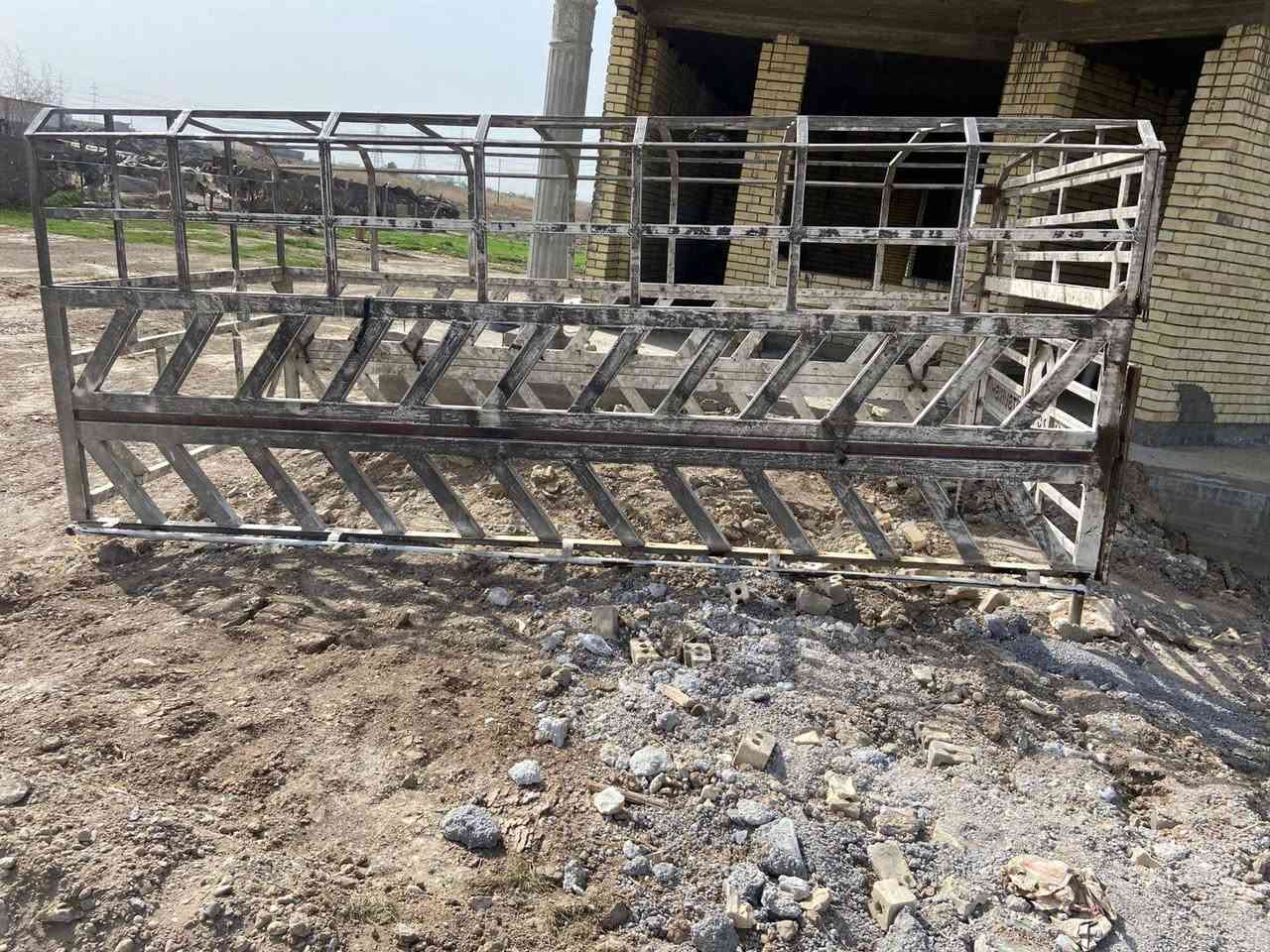 محجر مع القفص  كنتر للبيع الطول 4.5 السعر 750 الف في بغداد موبايل ***********
