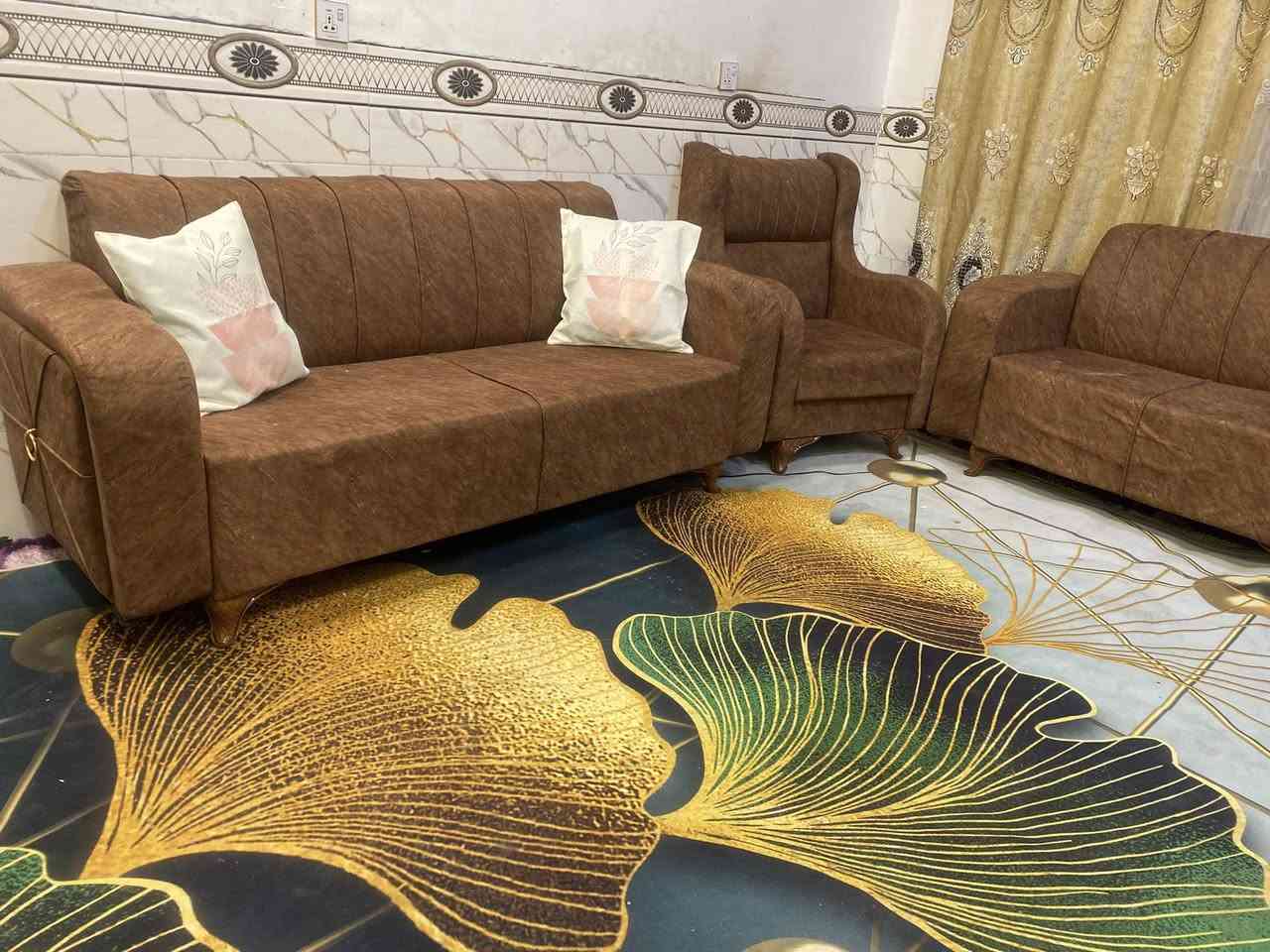 تخم 10 مقاعد نضيف تسكام اي ضرر مابي السعر 325 وبي مجال المكان كربلاء ***********
