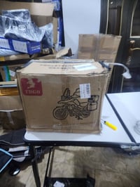 جنطه او صندوق دراجه بلاستك قياس عرض ٤٤ ارتفاع ٣٣ نزال ٣٧كلش ضخم رقمي 0...