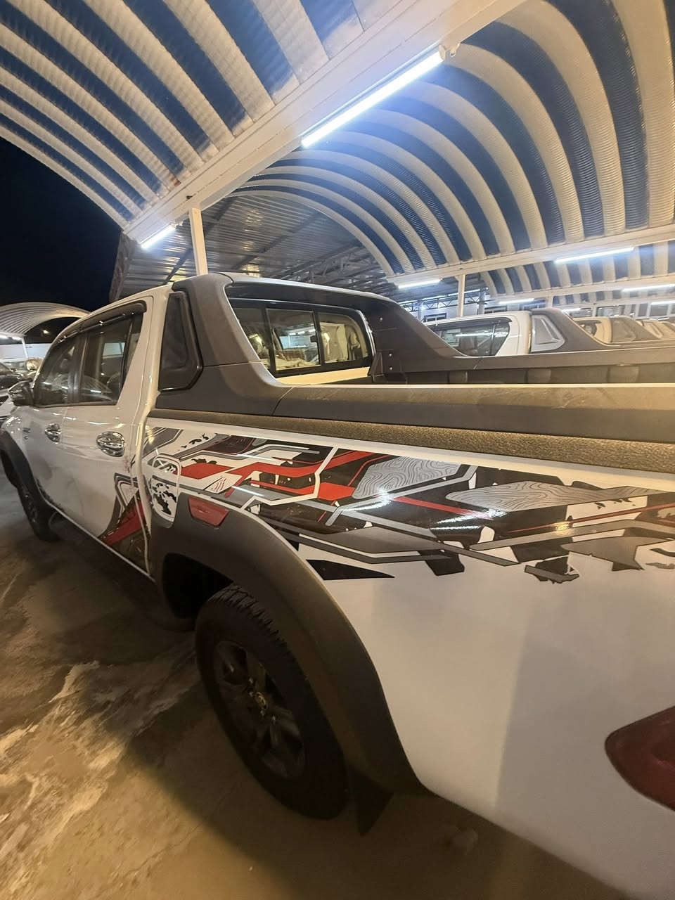 سلام عليكم هايلوكس تي ار دي ٢٠٢٤ ٦ سلندر ماشيه ٢٨ الف بل كارتون كفاله عامه فول مواصفات ساز اربيل مكان بابل مشروع المسيب ‭٠٧٧٣ ٣٧٣ ٣٢٦٤‬
