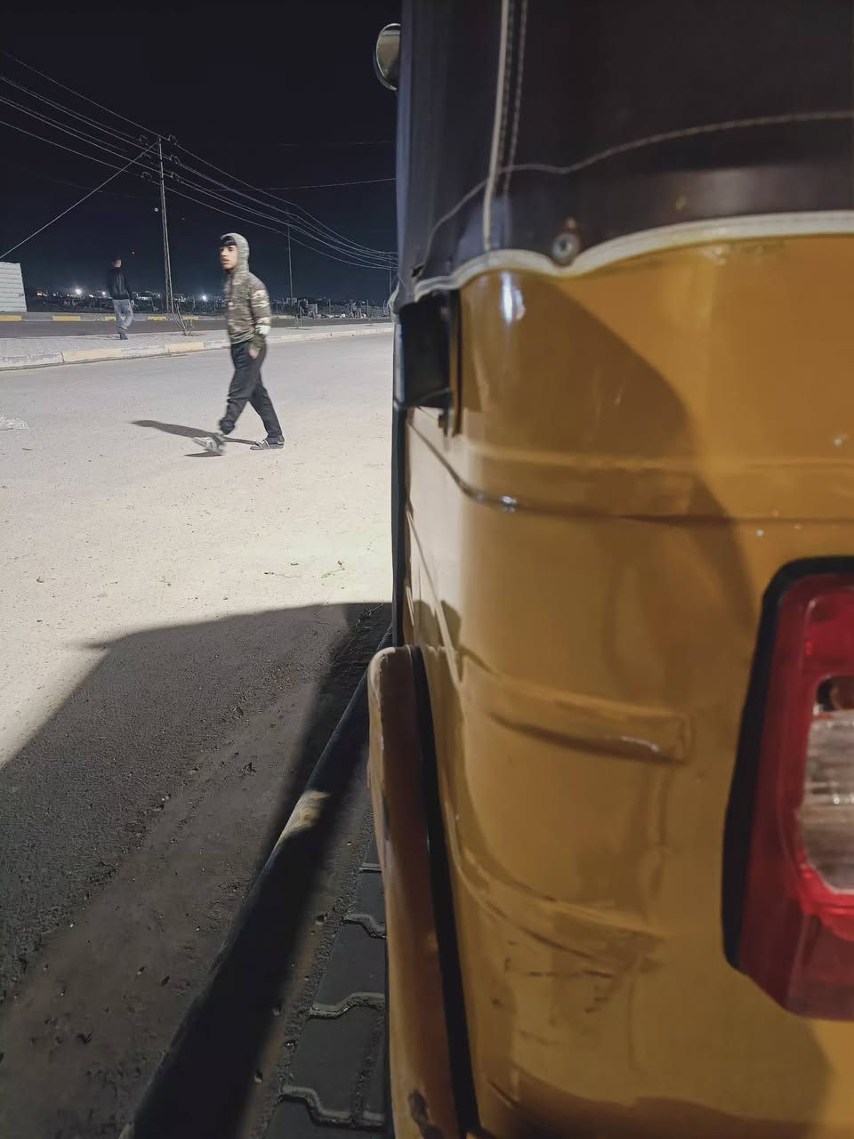 السلام عليكم تكتك للبيع 2020 شهر 12 سنويه ورقم نكليزي تحويل ثاني يوم جاهزه عنوان بغداد  ابو غريب اتواصل واتساب
سعر 6750 وبيه مجال حك جيه 
 ‏‪***********
