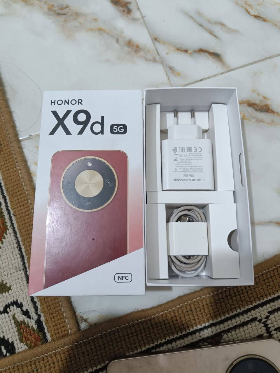 هونر اكسX9D
5G

جهاز جديد  ونضيف وشرط الفحص  استخدام قليل  
كامل  ملحقات 
ذاكره 256 عشوائيه 24 (12+12)
بطاريه 8300
شاشه امولد  بصمه  سريعه  وحلوه  
صوت عال وكامرات فول  
السعر 450  الف  وبيه  شي  بسيط 
المكان  الحويجة 
***********
