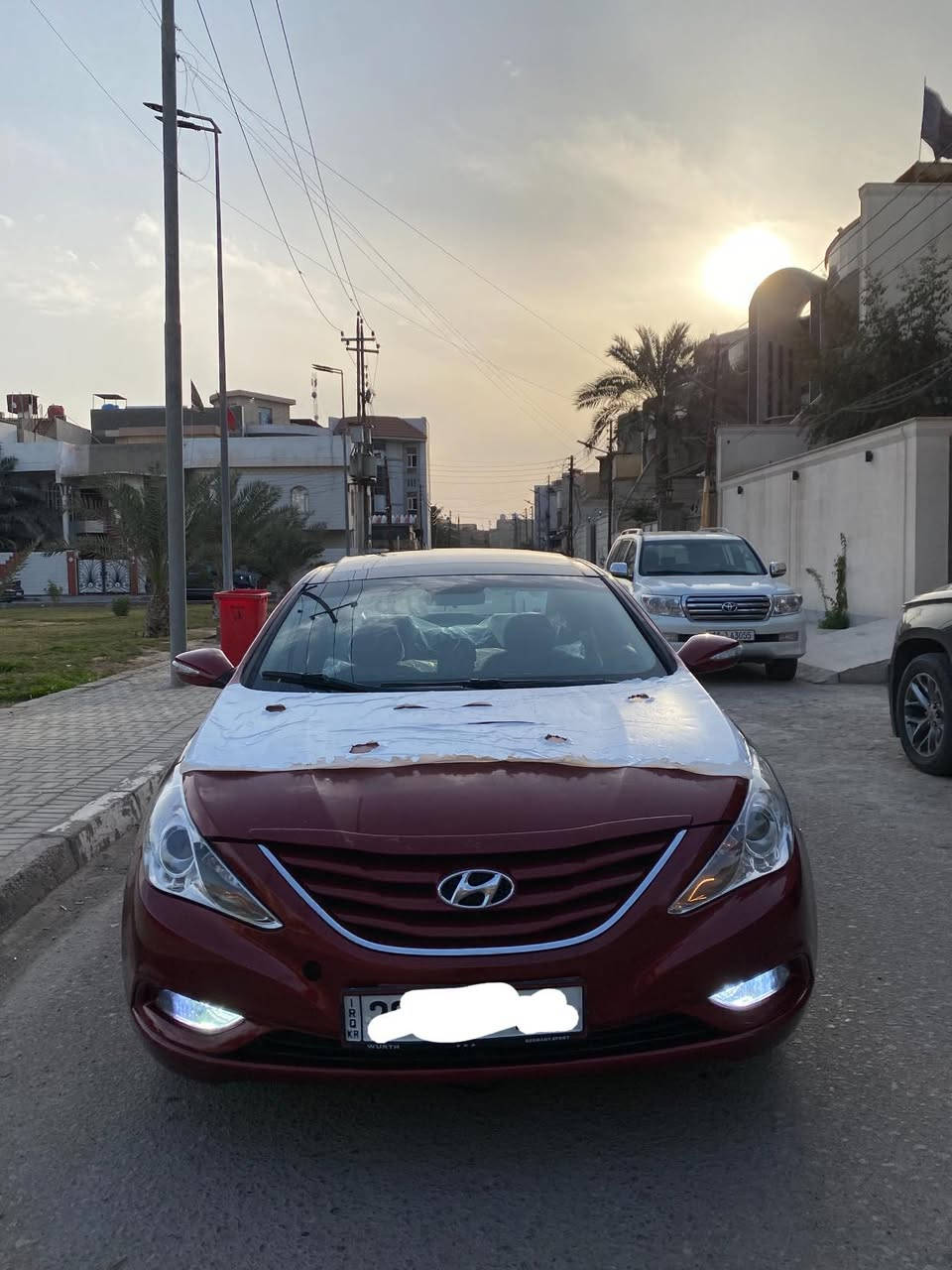 سلام عليكم سوناتا ادوات ادوات كصتين دخول جديد خليجي  مديل 2014 سياره جاهزه من كلشي جديده مكينه كير كفاله تبريد ثلج حداد 100/100 سياره جاهزه من كلشي مكينه 2400 دوش بانزين اصل فول 1/1 بنراما شاشه كأمره مريات شفط حساسات تحكم ستيرن داخل عسلي 
متومه شمالي نكليزي طبق اصل شرط حاسبه  منضومه زنون السعر 50$
مكاني البصره رقم  ***********
