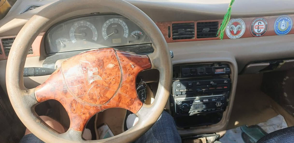 توكل على الله تعالى
سمند 2011 سياره خير من الله 
رقم بغداد انكليزي شرط المداور 
سنويه 2028 مصفره هيئه وغرامات 
محرك بيه خيط بيخار بسيط 
حداديه ستوني سويته كير شرط 
كدام عينك السياره متواجد على الفيس 
وهذا رقمي ***********
عنوانه الديوانية الحمزه الشرقي 
23 وبيه مجال اتصل وبيك خير وتدلل
