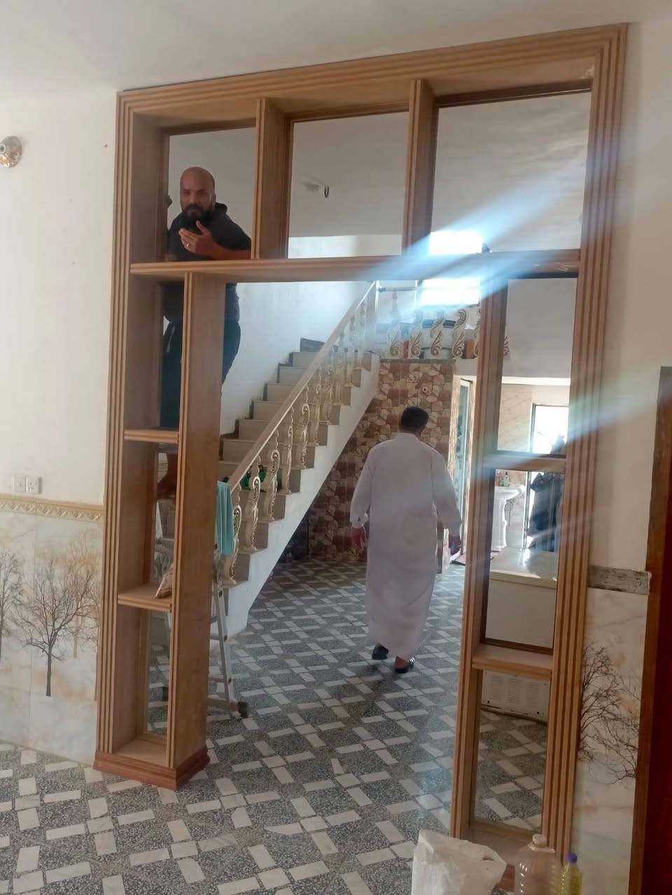 السلام عليكم اليريد تصليح اخشاب أو صبغ غرفه صاج أو  ابيض بوب كافت تصليح وصبغ الخشاب بخدمتكم وين مجان اشتغل وسعار مناسبه شغلي موقعي بلبيوت وين مجان بخدمتكم والتزام بلمواعيد رجال اريد اعيش عل باب الله وين يصير رزق اروح اشتغل *********** وتساب
