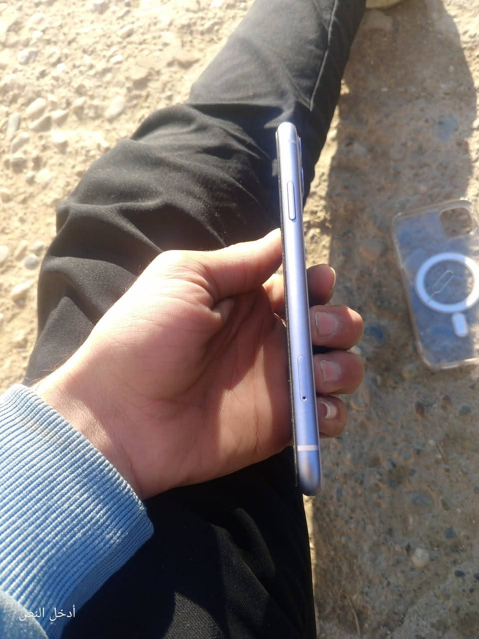 سلام عليكم ايفون 11 ذاكيره 64  نورمان بطاريه 84 
فيس ايدي شغل كلو شغال  تك  السعر 225 بي مجال شي قليل ***********
