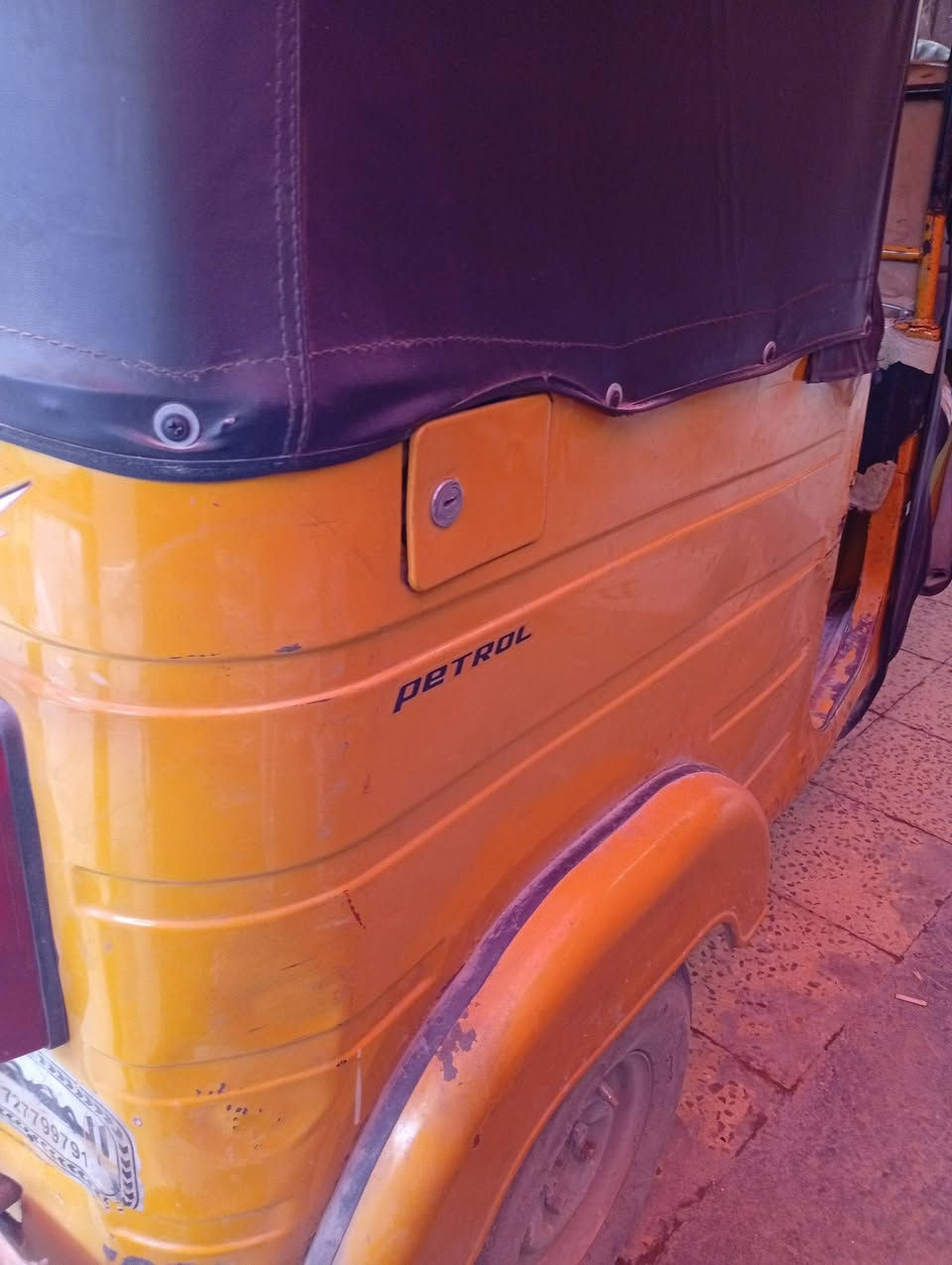 السلام عليكم تكتك موديل 2019مرقم بسمي محرك خير من الله مامعمره سعرهه 5500 مكاني  بغداد شهداء العبيدي 
*********** بدون سيبايه
