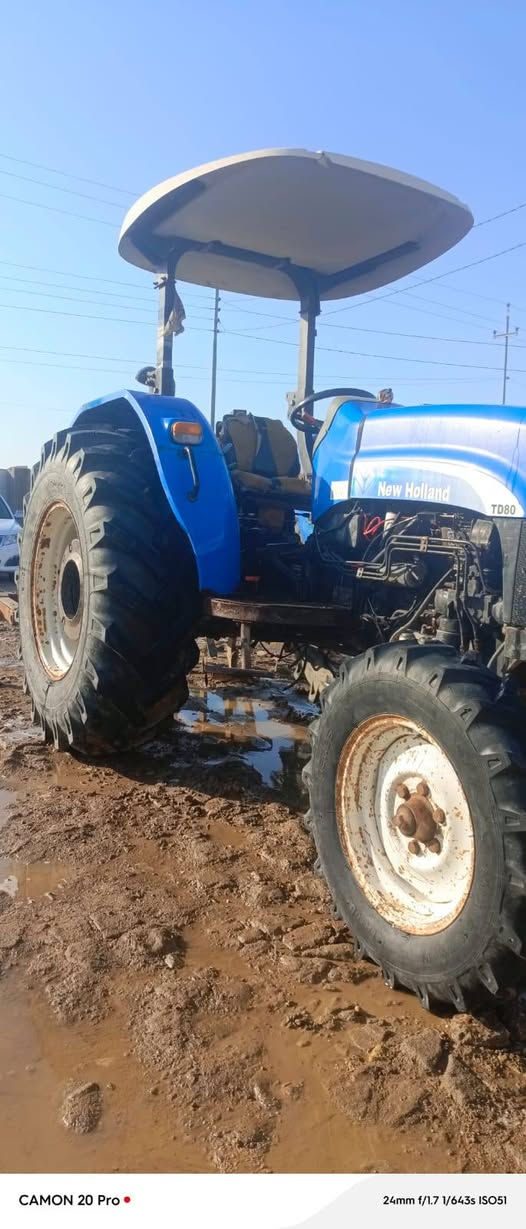 سلام عليكم  مكينه للبيع نيو هولند تك  2009  رقم الهاتف ***********
