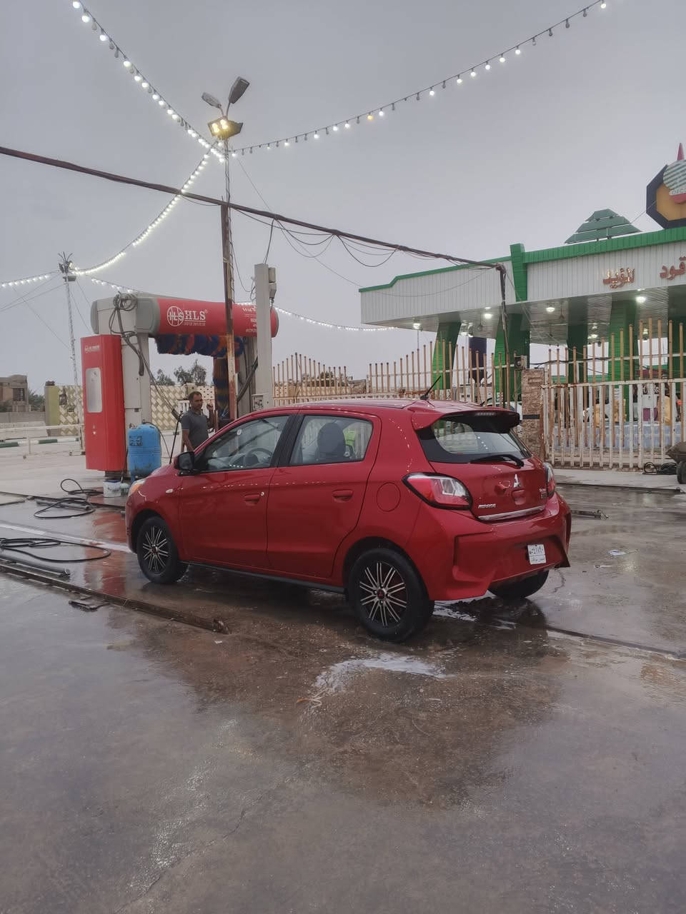 السلام وعليكم سياره مسوبيشي ميراج 2024 للبيع او مراوس حسب القناعه  حادثها دعاميه اماميه وبارد بلجاملغ الامامي شويه ماشيه 12 الف السعر 94 وبيها مجال العنوان بابل استفسار اتصال ***********
