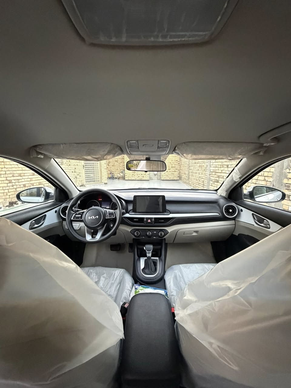 سلام عليكم كيا سيراتو 2024
مكفولة كفالة عامة رقم بغداد 
ماشيه 30
محرك ١٦٠٠  
السعر180 وبيها مجال 
للاستفسار ***********
