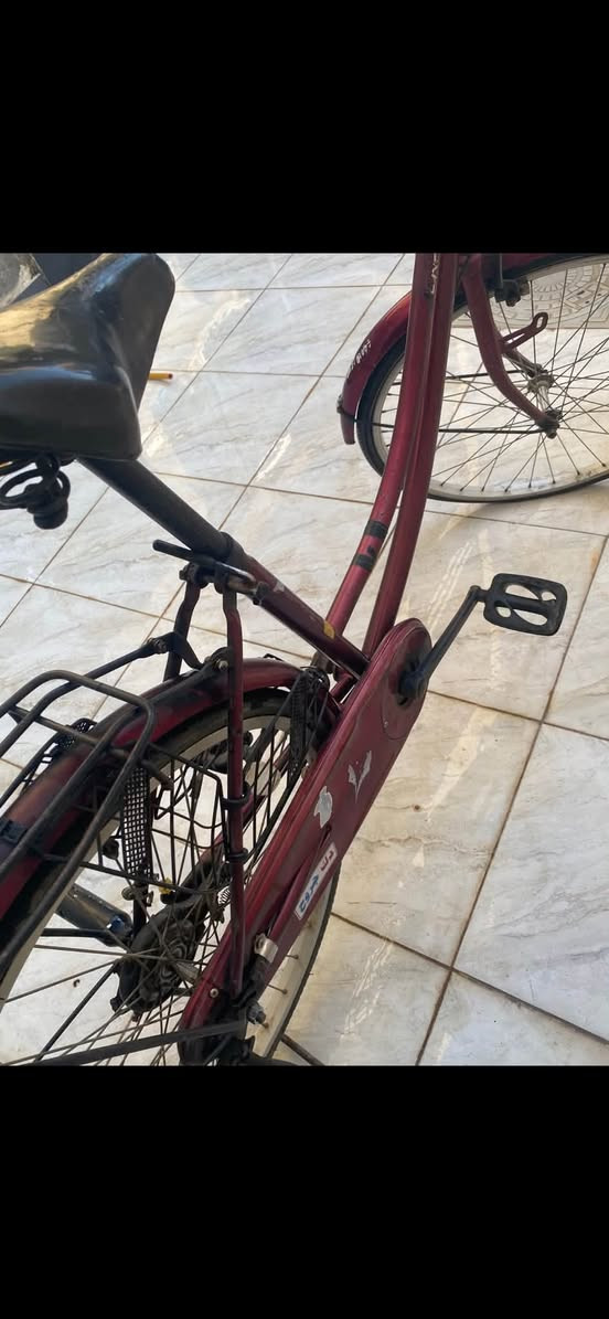 ️ للبيع بايسكل سانتوس بلادي 🚴‍♂️
✅ النوع: سانتوس بلادي
📏 الحجم: 24
🎨 اللون: دم الغزال
📍 المكان: الديوانية / المركز

💰 السعر مناسب للجادين.

البايسكل بحالة جيدة، بس يحتاج تنفيخ تايراته، وبعده جاهز للاستعمال.

📩 للاستفسار أو المعاينة مراسلة خاص فقط.

رفع المنشور بلايك أو تعليق يفيدني حتى يوصل لأكبر عدد، ومشكورين جميعًا �


**إذا كنت صاحب هذا الإعلان وتريد حذفه لأي سبب، رجاءا أرسل رسالة إلى الدعم الفني**