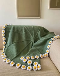 قابل للتنفيذ  الحجم الصغير 25 الوسط 50 الكبير 75  الصغير نص متر ب نص م...