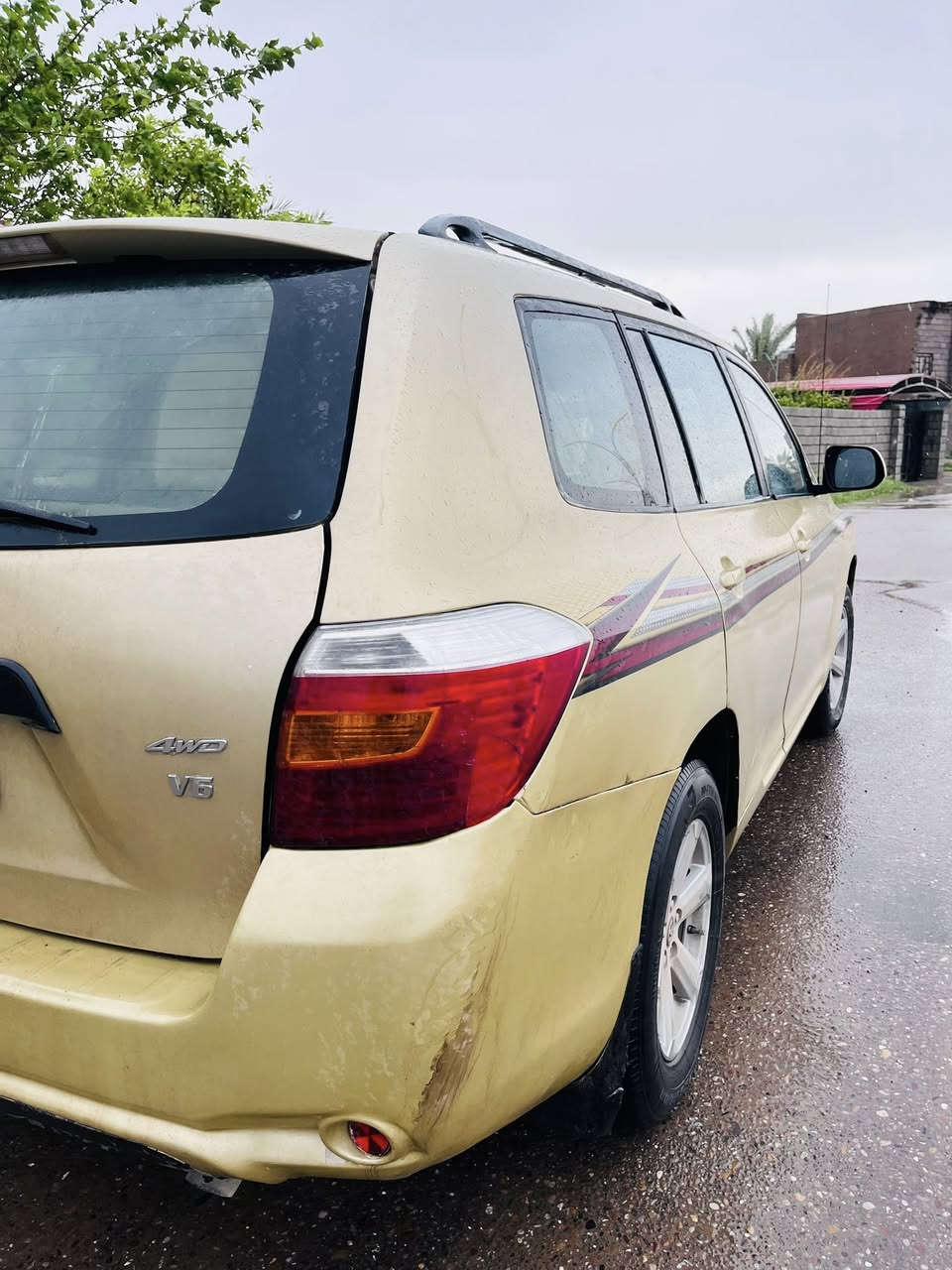 هايلندر 2008
وارد أمريكي 
رقم بغداد  تحويل مباشر 
ماشيه 260km
محرك كير تخم تايرات صدر امامي خلفي دبلات 
سياره جاهزه نقص برغي مابيه 
حادث جاملغ امامي فقط مصبوغه حزام جماليه فقط 
السعر 110وبيه مجال 
مكان السياره صلاح الدين قضاء العلم 
***********

‭0771 867 6389‬
