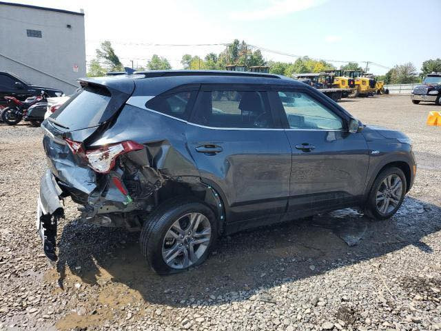 سلام عليكم عارض كيا سيلتوس فئة S
صور الحادث بامريكا موضح بالصور سيارة باسمي تحويل-
رقم بغداد مميز-
محرك 2000 دوش -
مواصفات فول ماعد الفتحة- 
سعرها 143 وبيها مجال 
رقم الهاتف للستفسار -***********-
 مكاني بغداد- حي المعالف -البياع-
