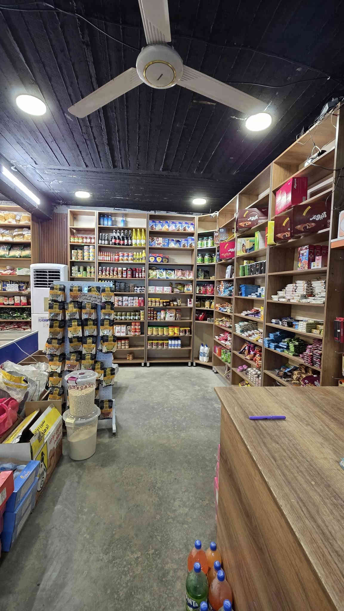 السلامعليكم للبيع أسواق تحتوي عل ٦برادات عامودي ٢ شركه تحتوي عل ٦عارضات طرحيه ٢شركه سبلت كنتوري ٣طن  سستم كامرات السعر ١٨ وبي مجال مكانها بغداد الدوره المهديه الثانيه سبب البيع لعدم التفرغ***********
