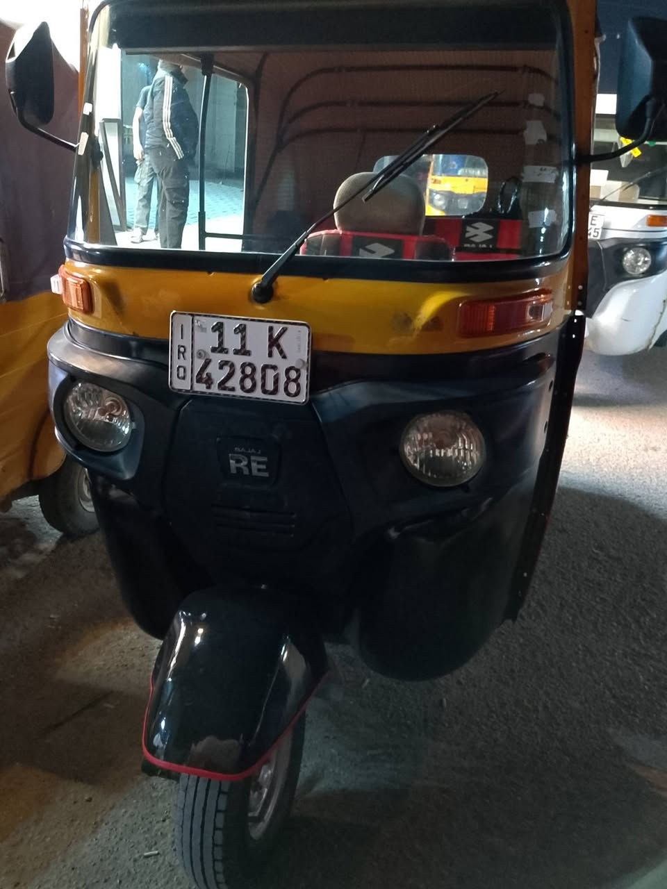 سلام عليكم تكتك 15 كامله مابيها اي نقص تعمير جديد مصبوغ عام جماليه مو ضرر تكتك خير من الله كهربيات كلها شغال باتري جديد ضفيره جديده دبلات لويات كله شركه وجديد سعر 5 وبيها مجال لطيبين مكاني حسينيه رقم ***********
