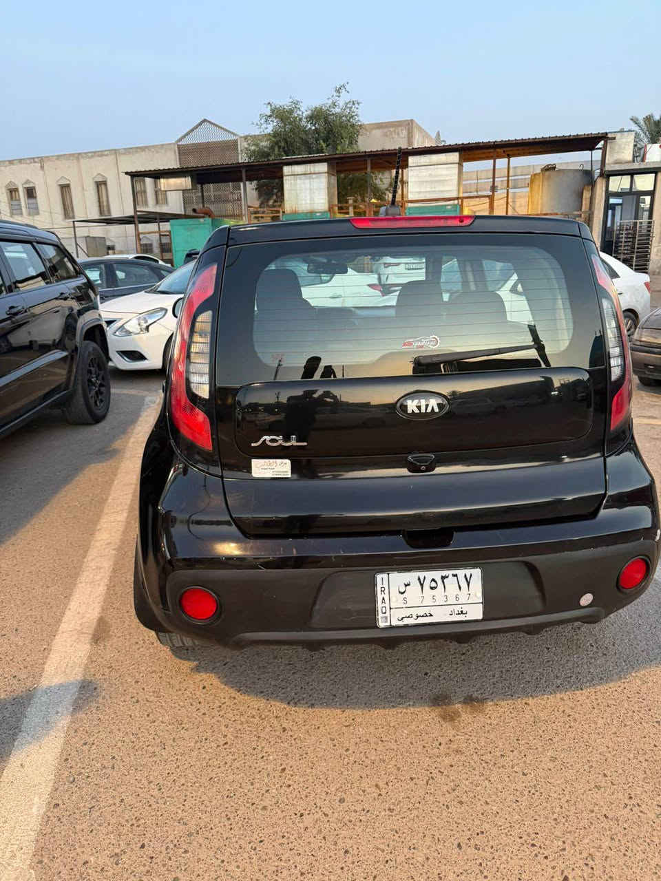 كيا صول 2019 مكينه 1600 وارد أمريكي بيها 3 قطع قطعتين امبدلات نفس اللون السياره جاهزه ومابيها اي نقوصات تخم تاير جديد وحداديه كامله جديده السعر 11 الف وبيها مجال *********** بغداد, العراق
